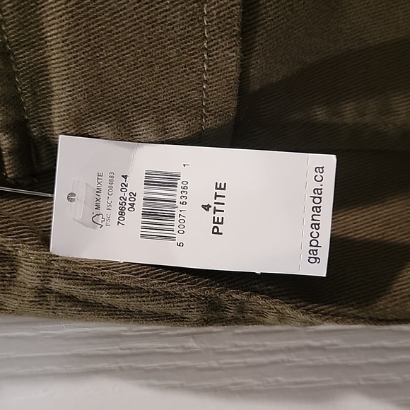 GAP CARGO Pants, Olive Color, Size 4 Petite, NWT. - Picture 4 of 7